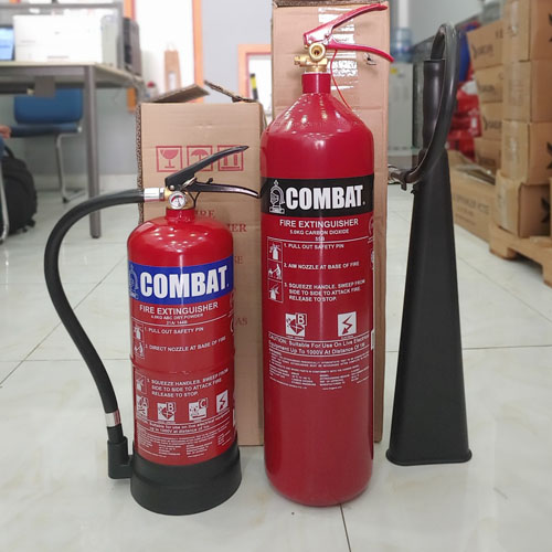 Bình chữa cháy khí Co2 5kg Combat